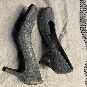 Life Stride Silver Pumps Size 8.5